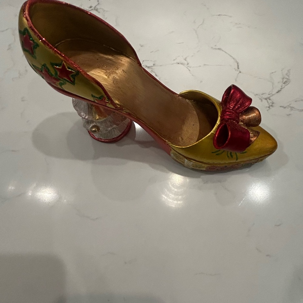 Vibrant High Heel with Bow and Star Accents